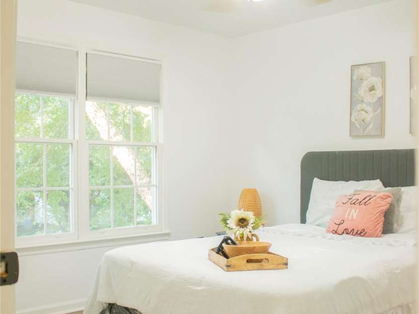 7708 Harrington Woods Road, Charlotte, NC 28269.  MLS# CAR4305903, YatesRealty ID 21680. 