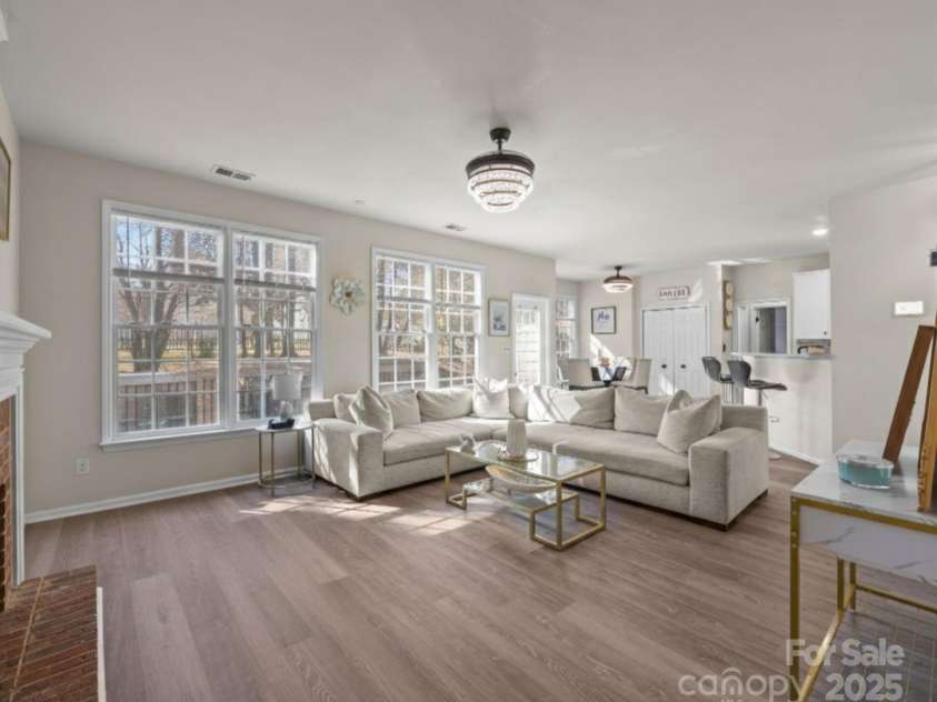 7708 Harrington Woods Road, Charlotte, NC 28269.  MLS# CAR4318940, YatesRealty ID 21680. 