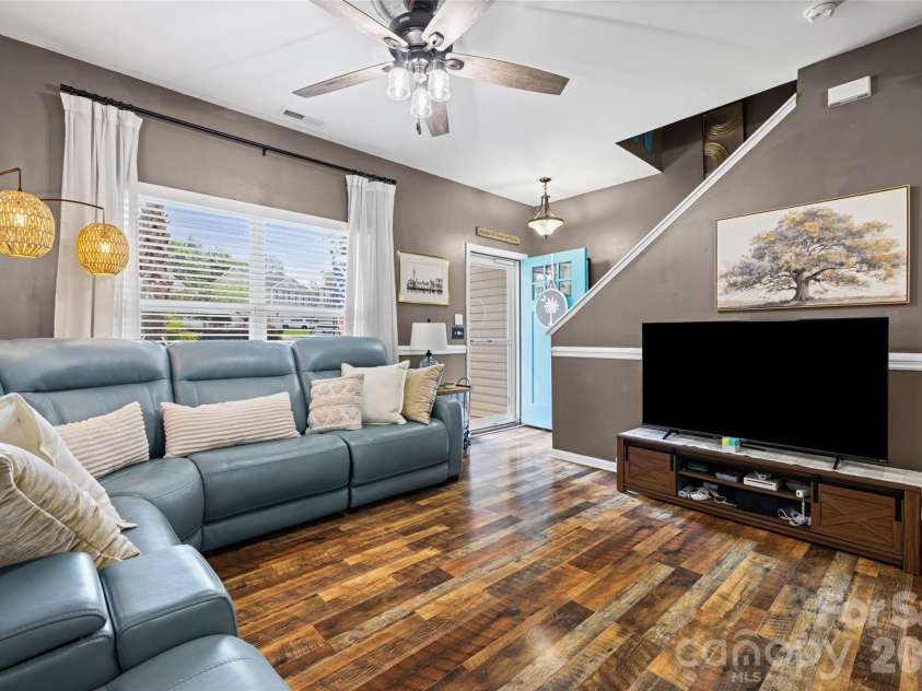 3967 Parkers Ferry Road, Fort Mill, SC 29715.  MLS# CAR4379187, YatesRealty ID 21681. 