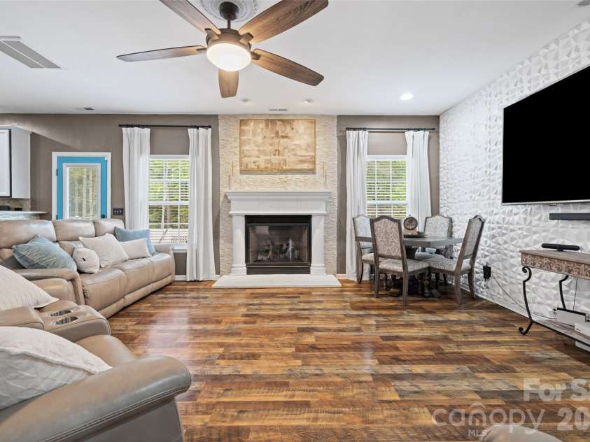 3967 Parkers Ferry Road, Fort Mill, SC 29715.  MLS# CAR4379187, YatesRealty ID 21681. 