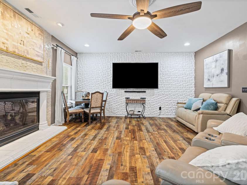 3967 Parkers Ferry Road, Fort Mill, SC 29715.  MLS# CAR4379187, YatesRealty ID 21681. 
