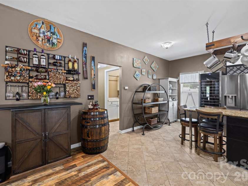 3967 Parkers Ferry Road, Fort Mill, SC 29715.  MLS# CAR4379187, YatesRealty ID 21681. 