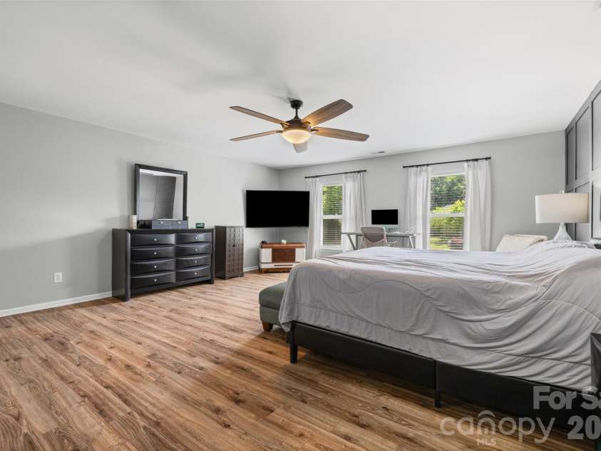 3967 Parkers Ferry Road, Fort Mill, SC 29715.  MLS# CAR4379187, YatesRealty ID 21681. 