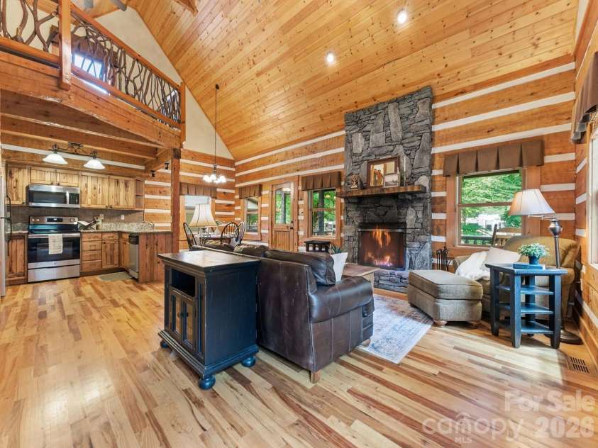 62 Rachels Circle, Maggie Valley, NC 28751.  MLS# CAR4392640, YatesRealty ID 21682. 