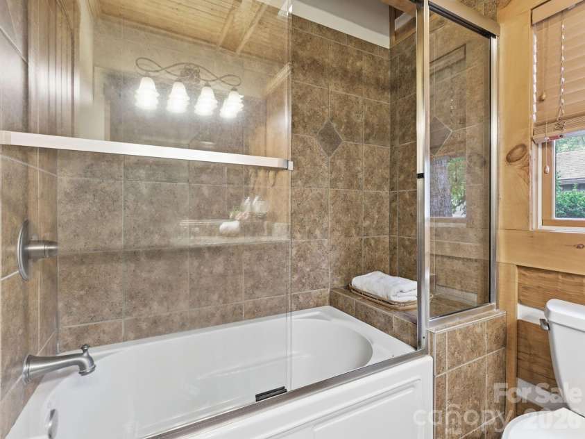 62 Rachels Circle, Maggie Valley, NC 28751.  MLS# CAR4392640, YatesRealty ID 21682. 