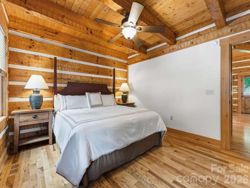 62 Rachels Circle, Maggie Valley, NC 28751.  MLS# CAR4392640, YatesRealty ID 21682. 