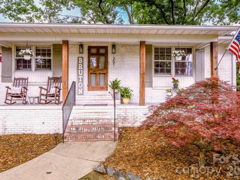 351 Eastwood Drive, Lincolnton, NC 28092.  MLS# CAR4375880, YatesRealty ID 21683. 