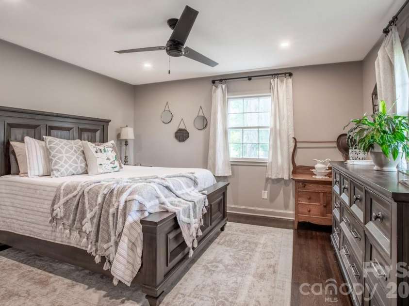 351 Eastwood Drive, Lincolnton, NC 28092.  MLS# CAR4375880, YatesRealty ID 21683. 