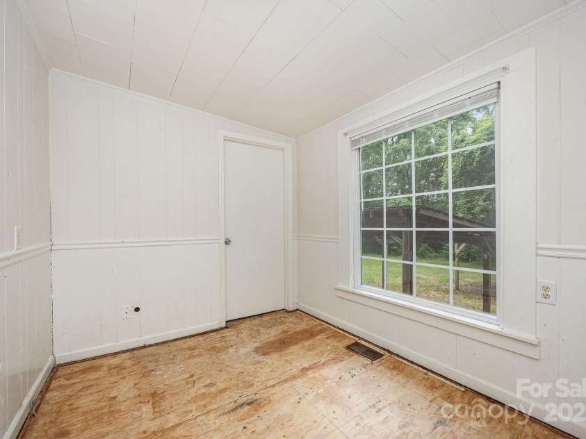 158 John Crotts Road, Mocksville, NC 27028.  MLS# CAR4268479, YatesRealty ID 21684. 