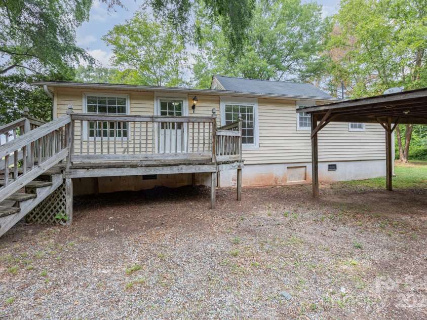 158 John Crotts Road, Mocksville, NC 27028.  MLS# CAR4268479, YatesRealty ID 21684. 