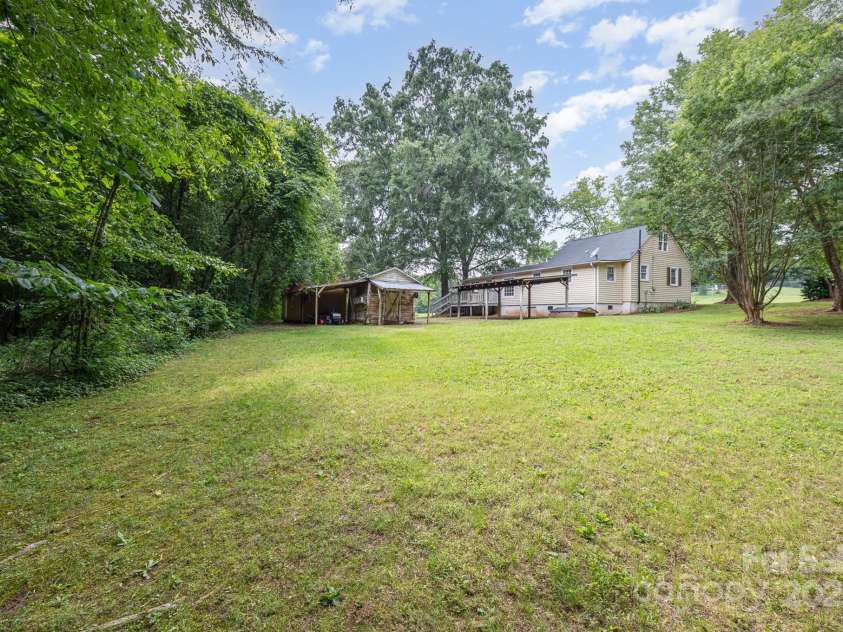 158 John Crotts Road, Mocksville, NC 27028.  MLS# CAR4268479, YatesRealty ID 21684. 