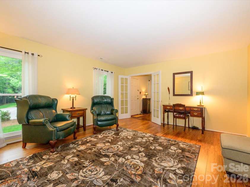 9607 Riddick Place, Matthews, NC 28105.  MLS# CAR4374870, YatesRealty ID 21684. 