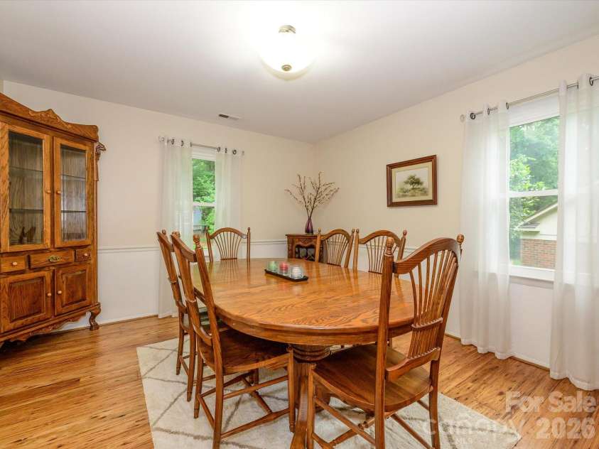 9607 Riddick Place, Matthews, NC 28105.  MLS# CAR4374870, YatesRealty ID 21684. 