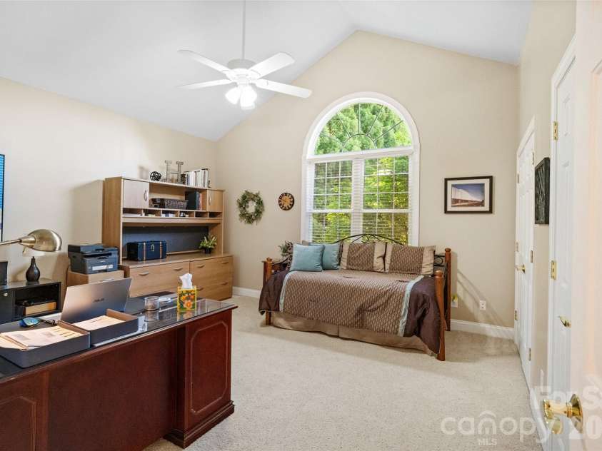 1701 South Point Road, Belmont, NC 28012.  MLS# CAR4369444, YatesRealty ID 21685. 