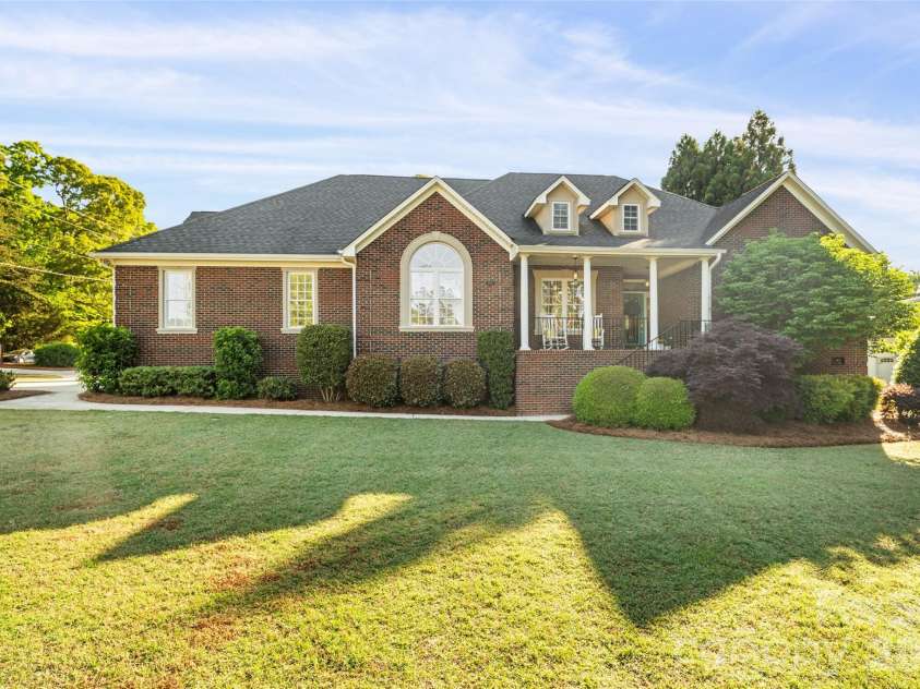 1701 South Point Road, Belmont, NC 28012.  MLS# CAR4369444, YatesRealty ID 21685. 