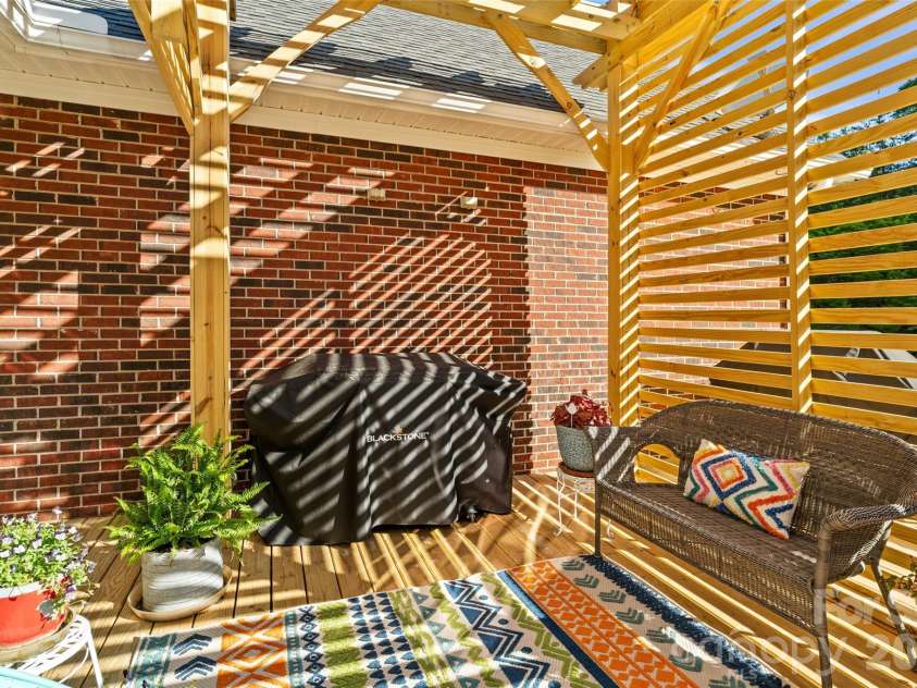 1701 South Point Road, Belmont, NC 28012.  MLS# CAR4369444, YatesRealty ID 21685. 