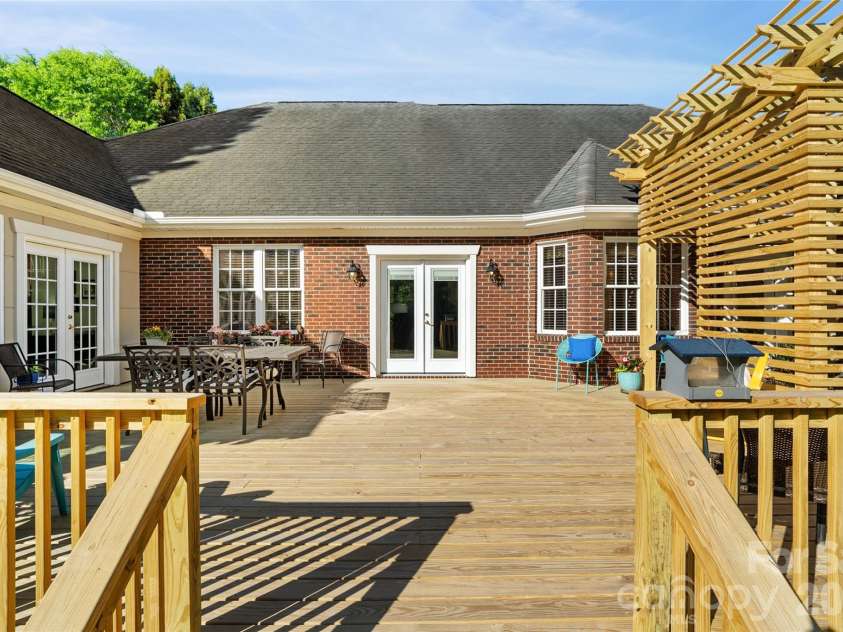 1701 South Point Road, Belmont, NC 28012.  MLS# CAR4369444, YatesRealty ID 21685. 