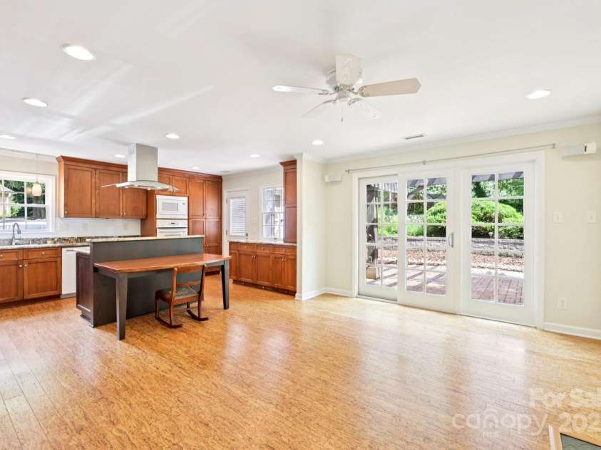 3916 Blowing Rock Way, Charlotte, NC 28210.  MLS# CAR4265688, YatesRealty ID 21686. 