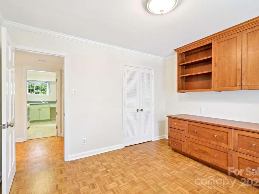 3916 Blowing Rock Way, Charlotte, NC 28210.  MLS# CAR4265688, YatesRealty ID 21686. 