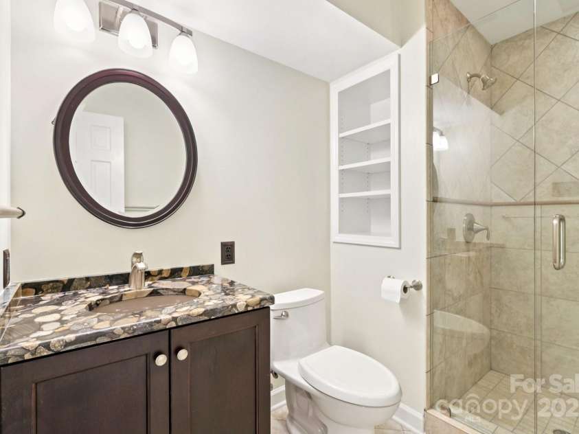 3916 Blowing Rock Way, Charlotte, NC 28210.  MLS# CAR4265688, YatesRealty ID 21686. 