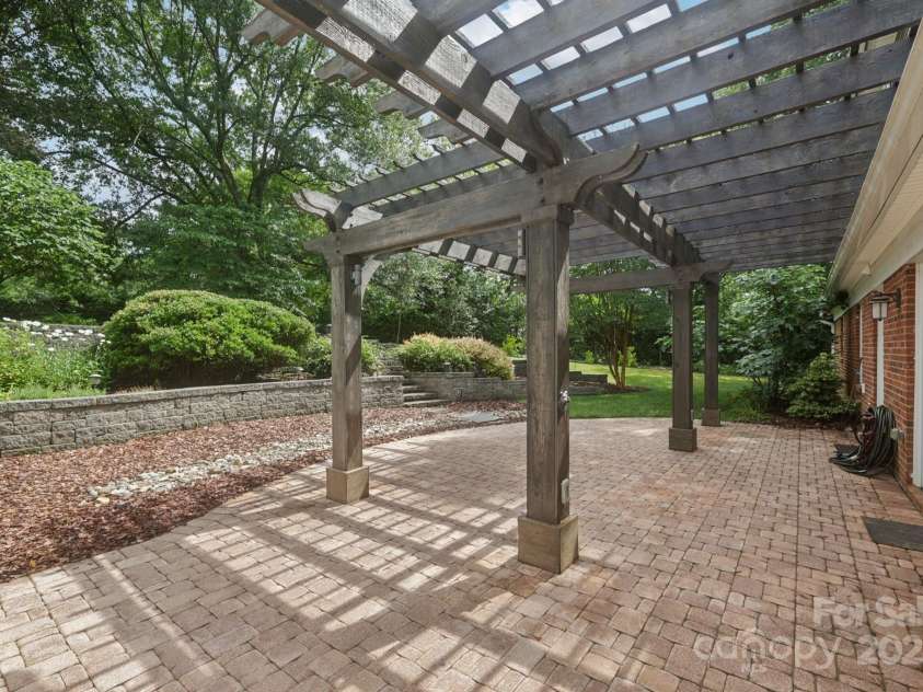 3916 Blowing Rock Way, Charlotte, NC 28210.  MLS# CAR4265688, YatesRealty ID 21686. 