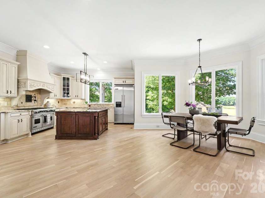 8041 Water View Drive, Belmont, NC 28012.  MLS# CAR4378139, YatesRealty ID 21686. 