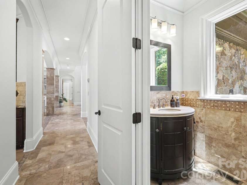 8041 Water View Drive, Belmont, NC 28012.  MLS# CAR4378139, YatesRealty ID 21686. 