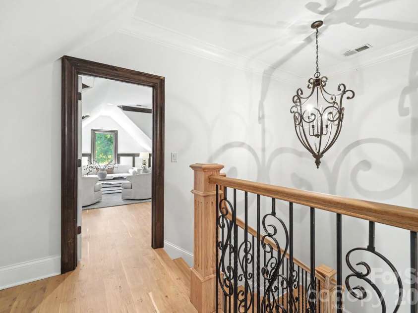 8041 Water View Drive, Belmont, NC 28012.  MLS# CAR4378139, YatesRealty ID 21686. 