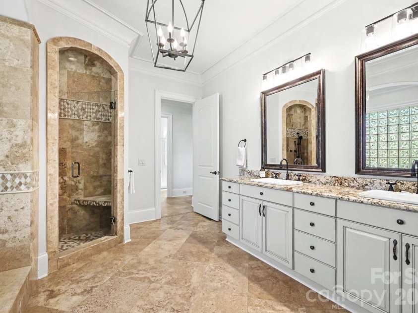 8041 Water View Drive, Belmont, NC 28012.  MLS# CAR4378139, YatesRealty ID 21686. Primary spa bathroom