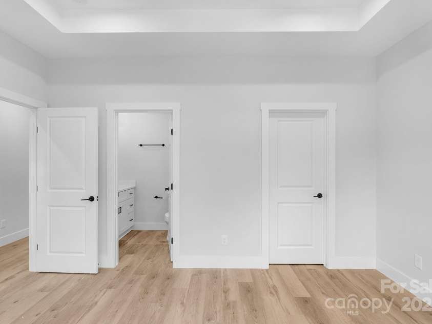 105 Churchill Drive, Kings Mountain, NC 28086.  MLS# CAR4262806, YatesRealty ID 21688. 