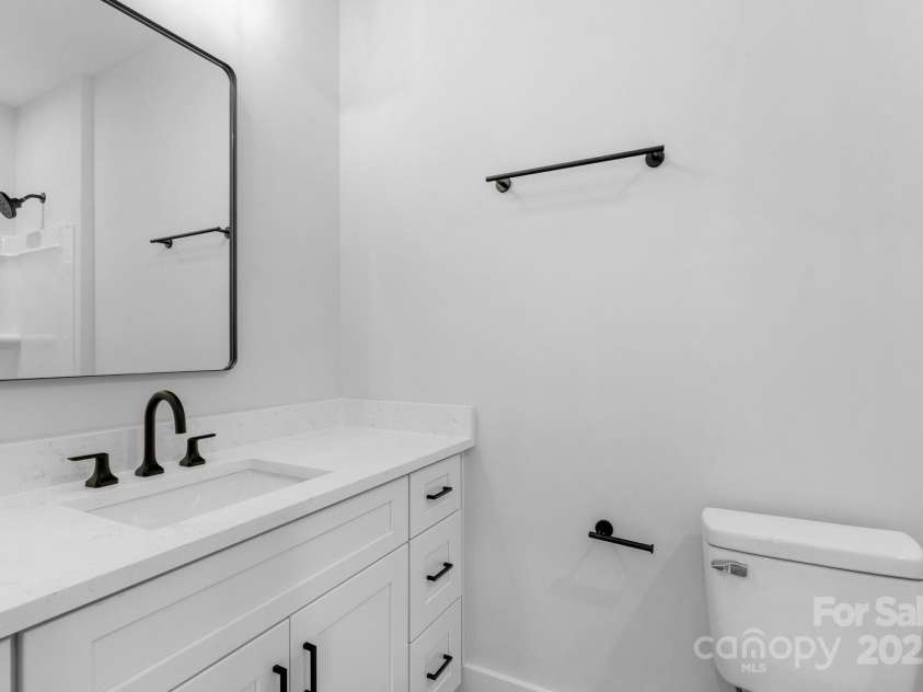 105 Churchill Drive, Kings Mountain, NC 28086.  MLS# CAR4262806, YatesRealty ID 21688. 