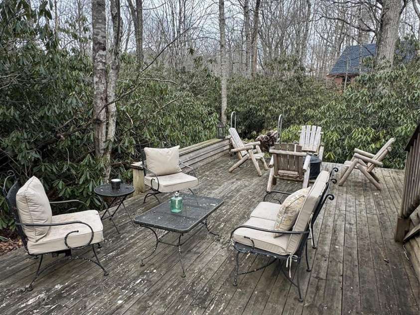 128 Hillcrest Road, Newland, NC 28657.  MLS# CAR4336111, YatesRealty ID 2169. 