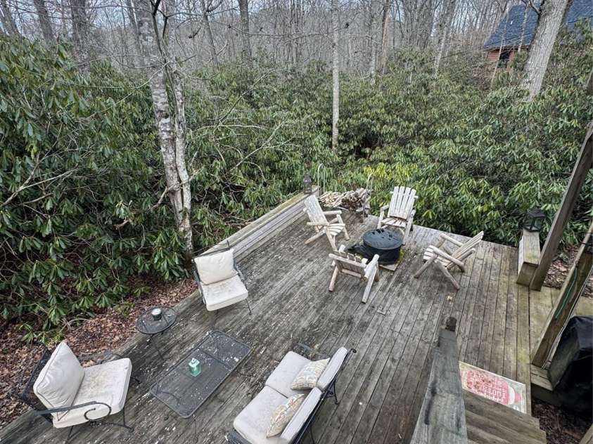 128 Hillcrest Road, Newland, NC 28657.  MLS# CAR4336111, YatesRealty ID 2169. Lower Deck Entertaining Area