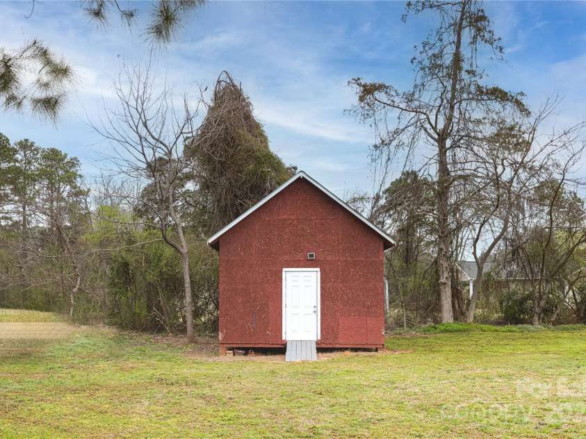 2005 Douglas Road, Lancaster, SC 28720.  MLS# CAR4233170, YatesRealty ID 2169. 
