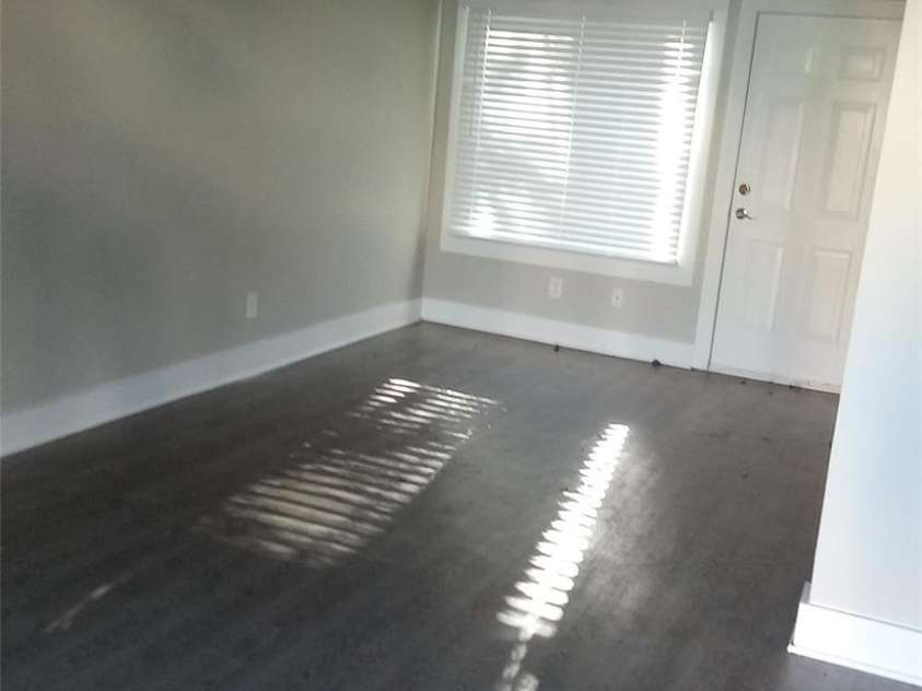 2336 Julia Avenue, Charlotte, NC 28206.  MLS# CAR4339903, YatesRealty ID 2169. 2404-3