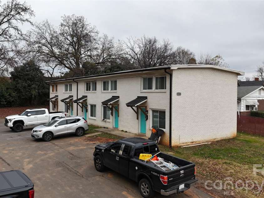 2336 Julia Avenue, Charlotte, NC 28206.  MLS# CAR4339903, YatesRealty ID 2169. 