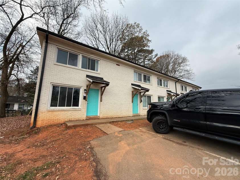 2336 Julia Avenue, Charlotte, NC 28206.  MLS# CAR4339903, YatesRealty ID 2169. 