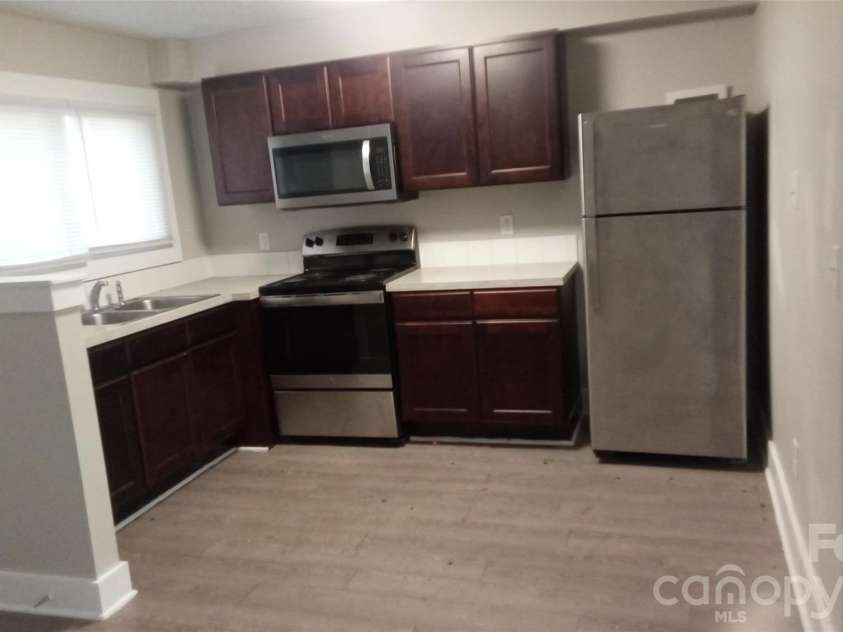 2336 Julia Avenue, Charlotte, NC 28206.  MLS# CAR4339903, YatesRealty ID 2169. 