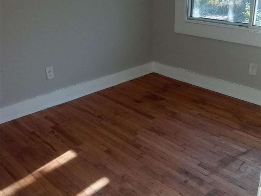 2336 Julia Avenue, Charlotte, NC 28206.  MLS# CAR4339903, YatesRealty ID 2169. 