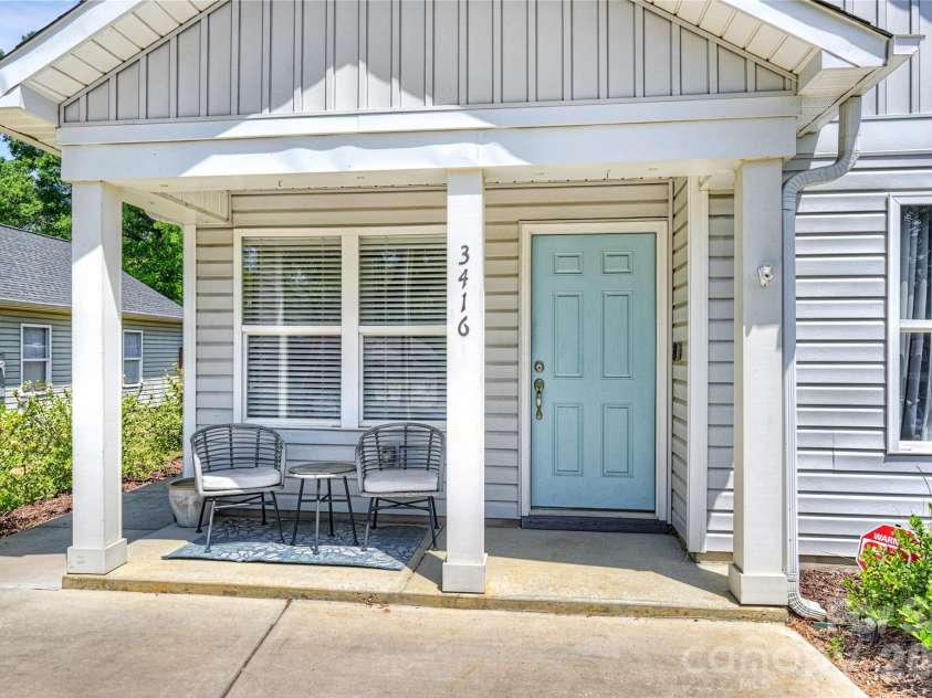 3416 Mable Hubbard Drive, Charlotte, NC 28208.  MLS# CAR4381765, YatesRealty ID 21690. 