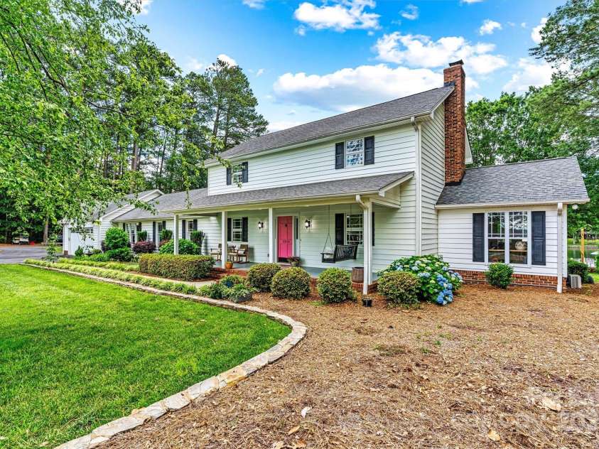 8218 Bright Water Lane, Denver, NC 28037.  MLS# CAR4256282, YatesRealty ID 21690. 