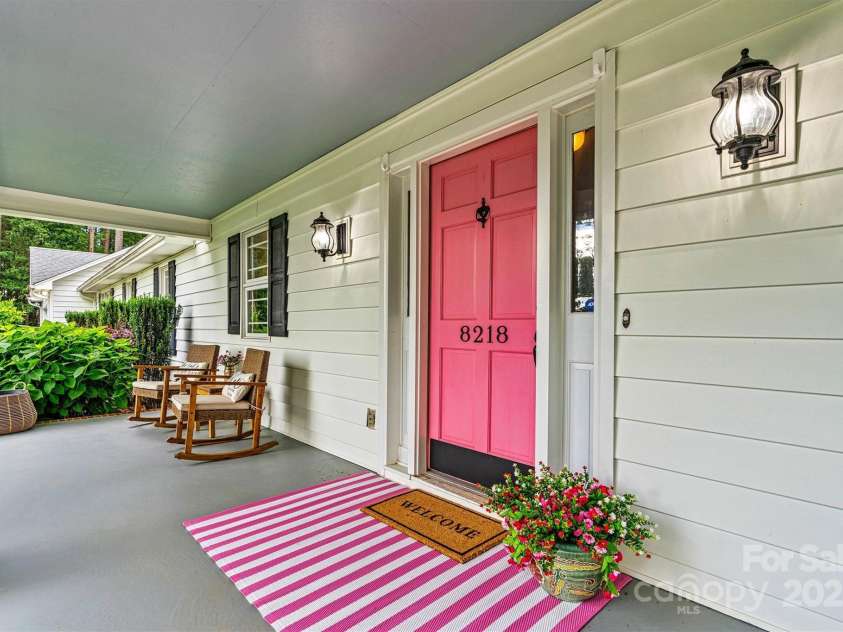 8218 Bright Water Lane, Denver, NC 28037.  MLS# CAR4256282, YatesRealty ID 21690. 