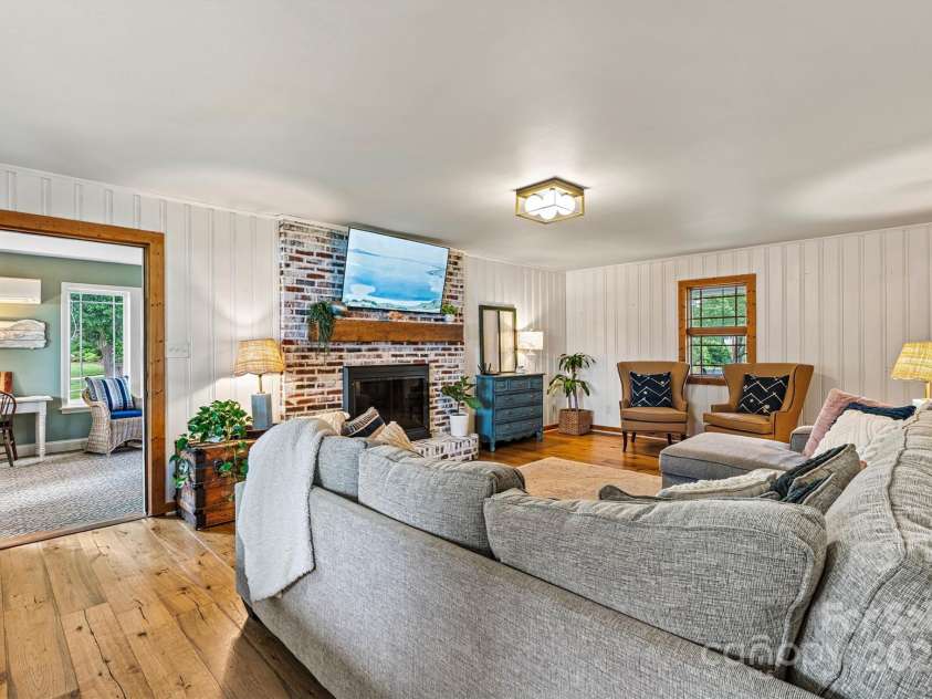 8218 Bright Water Lane, Denver, NC 28037.  MLS# CAR4256282, YatesRealty ID 21690. 