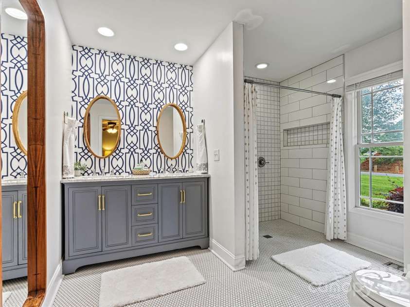 8218 Bright Water Lane, Denver, NC 28037.  MLS# CAR4256282, YatesRealty ID 21690. 