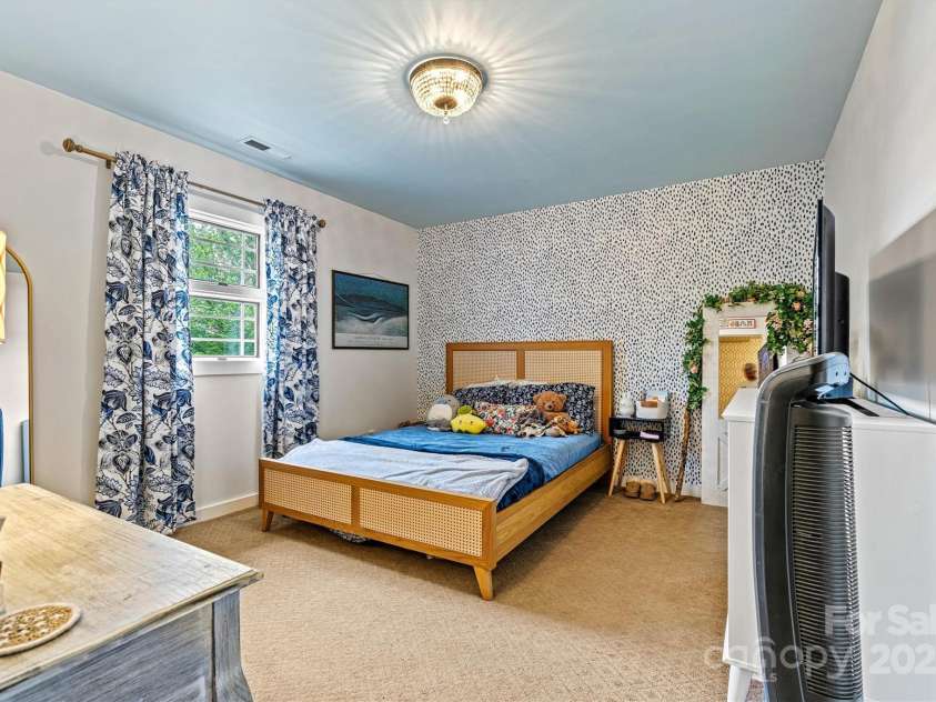 8218 Bright Water Lane, Denver, NC 28037.  MLS# CAR4256282, YatesRealty ID 21690. 