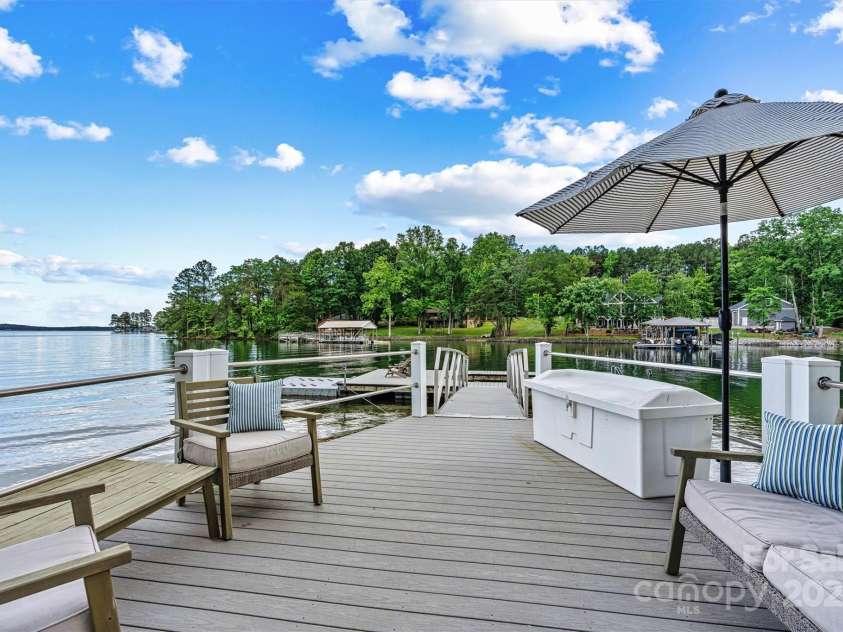 8218 Bright Water Lane, Denver, NC 28037.  MLS# CAR4256282, YatesRealty ID 21690. 