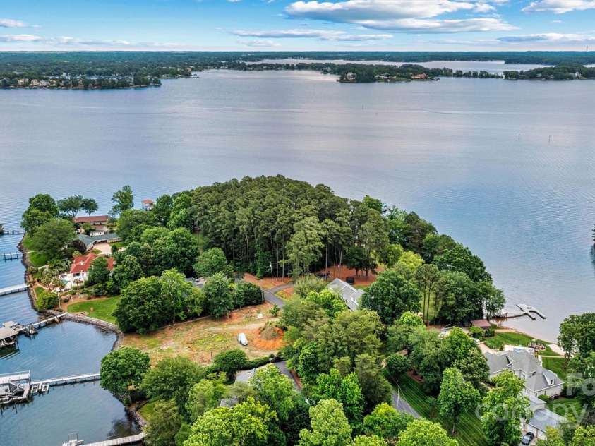 8218 Bright Water Lane, Denver, NC 28037.  MLS# CAR4256282, YatesRealty ID 21690. 