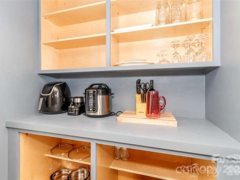 900 Providence Road, Lancaster, SC 29720.  MLS# CAR4380593, YatesRealty ID 21692. Second custom pantry