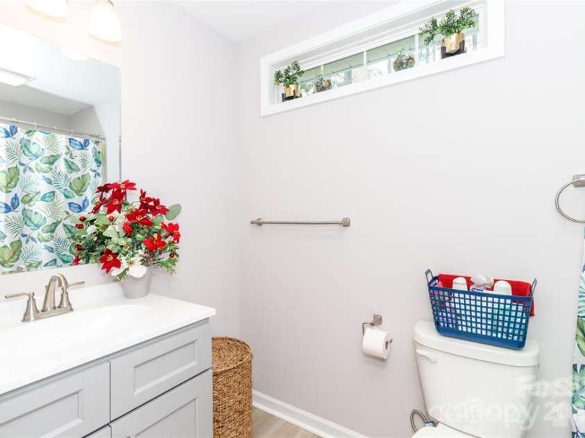 900 Providence Road, Lancaster, SC 29720.  MLS# CAR4380593, YatesRealty ID 21692. Second Full Bath up