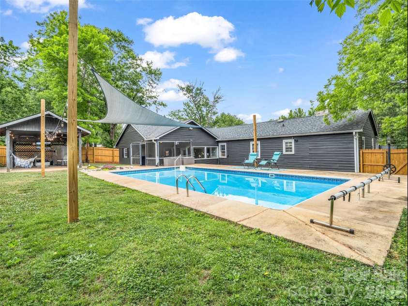 163 Tanner Street, Rutherfordton, NC 28193.  MLS# CAR4381291, YatesRealty ID 21693. 